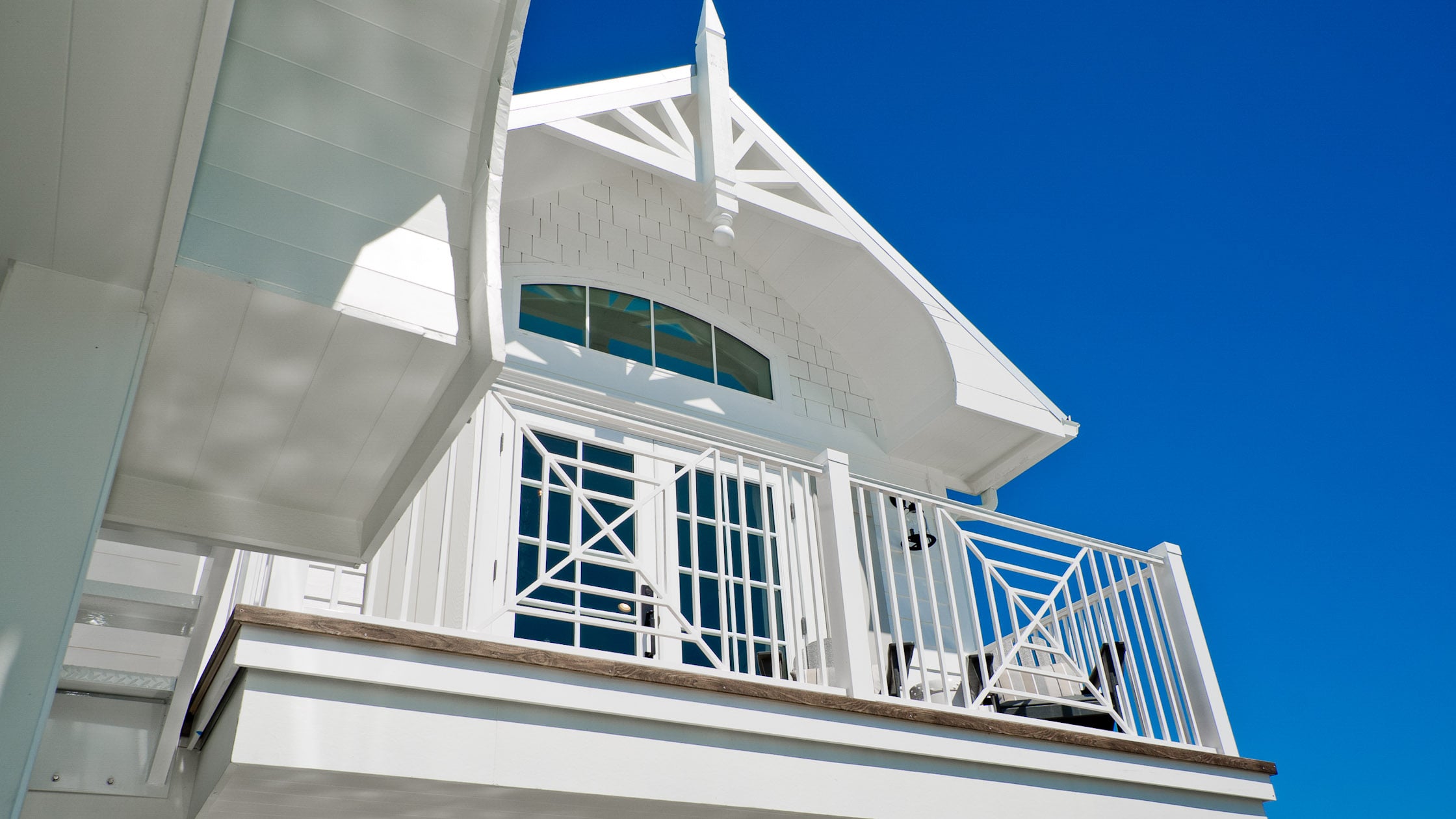 720 North Shore rooftop deck view